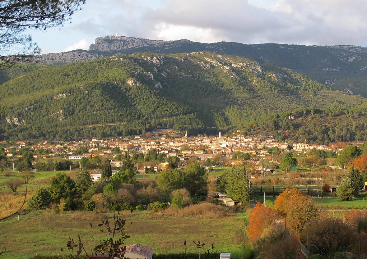 Avocat en droit de l'urbanisme pour obtenir la modification de zonage au Plan Local d'Urbanisme intercommunal couvrant la commune de Cuges-les-Pins