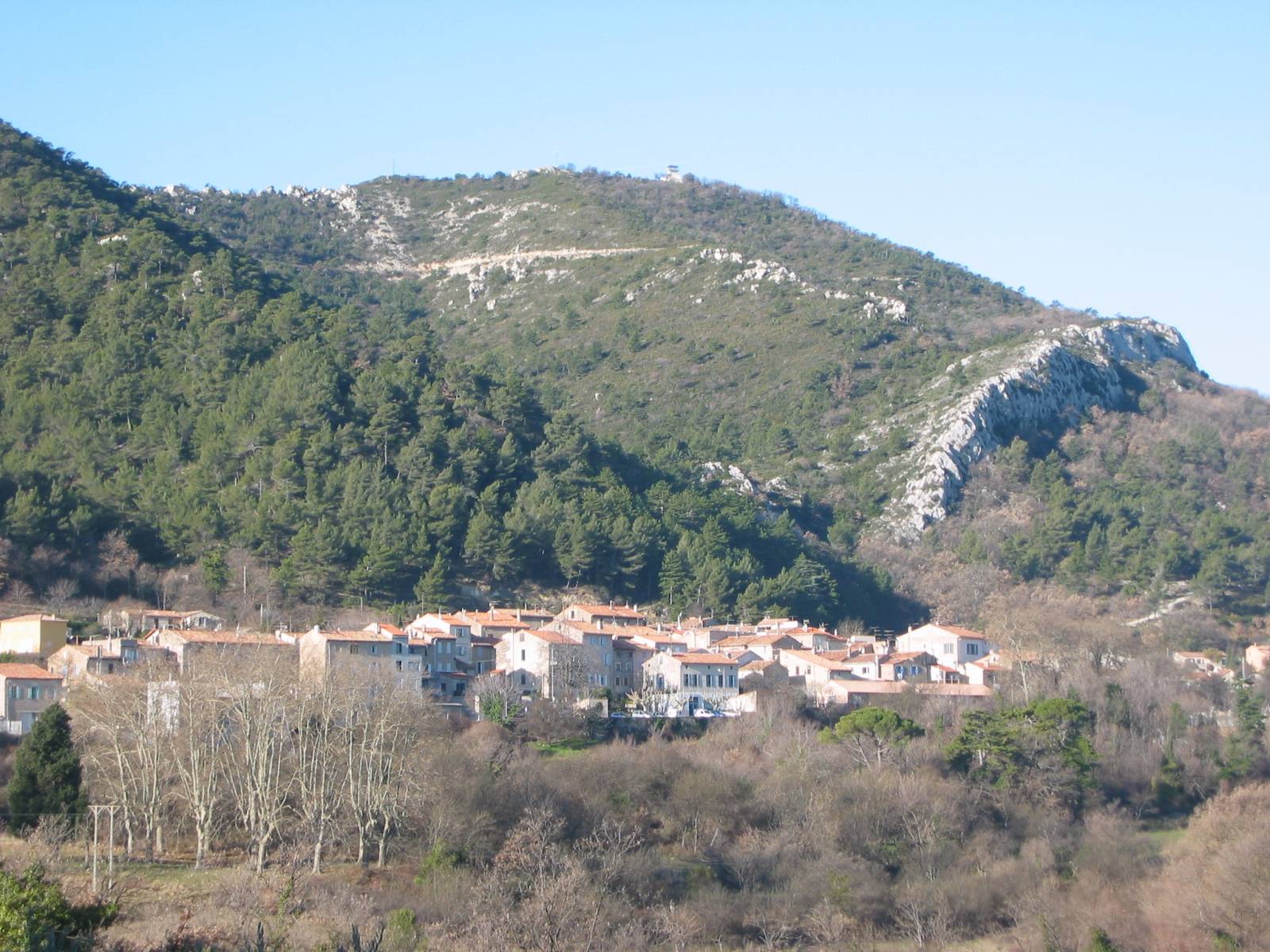 Avocat en droit de l'urbanisme pour obtenir la modification de zonage au Plan Local d'Urbanisme intercommunal couvrant la commune de Saint-Savournin