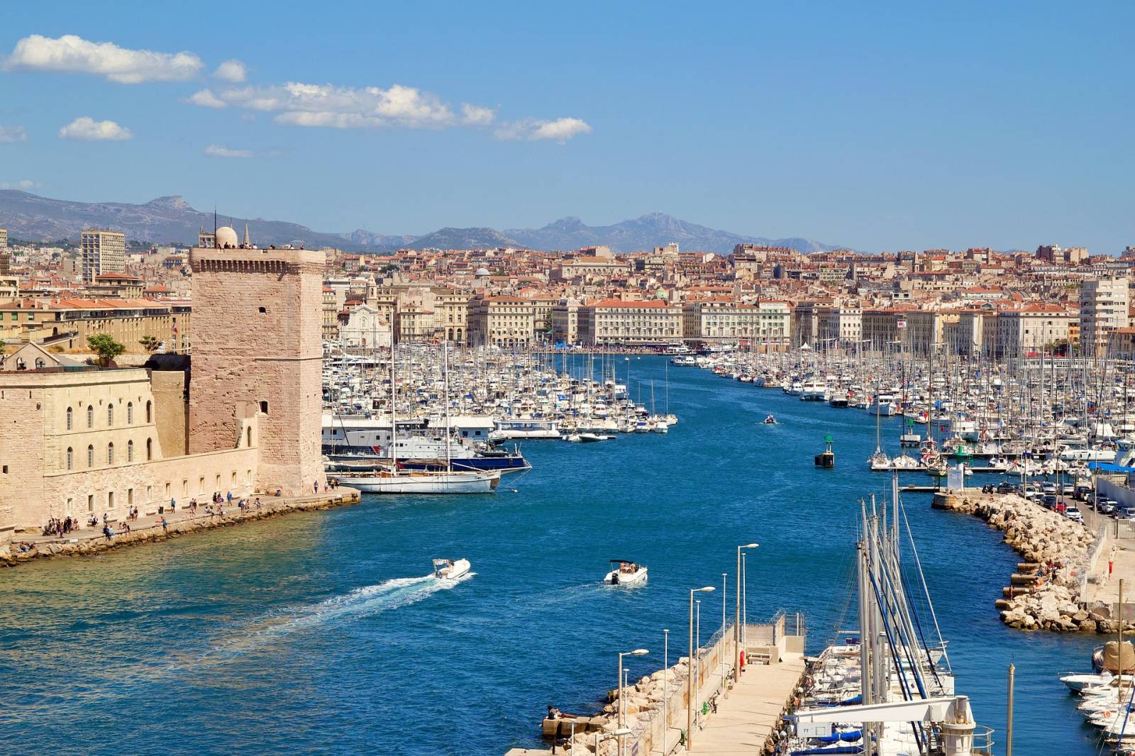 Vendez votre terrain situé en Provence à un promoteur immobilier par l'intermédiaire de Maître Benjamin Hachem